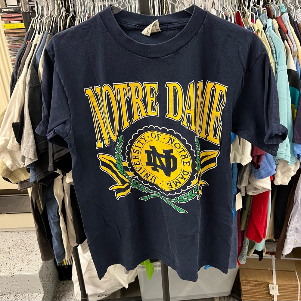 VINTAGE 1990S NUTMEG MILLS NOTRE DAME FIGHTING IRISH T SHIRT SIZE L MADE IN USA